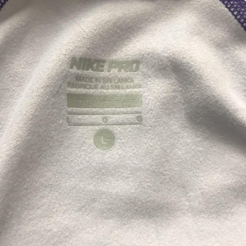 Nike Pro Pull Over - Picture 4 of 5